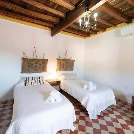 Country & Sea Villa *